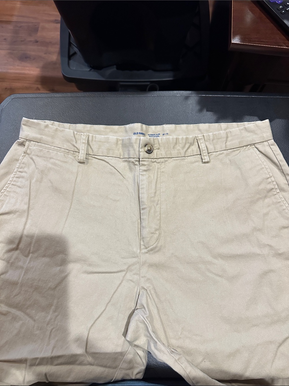 Old Navy Men’s Cream Khaki Chino Pants